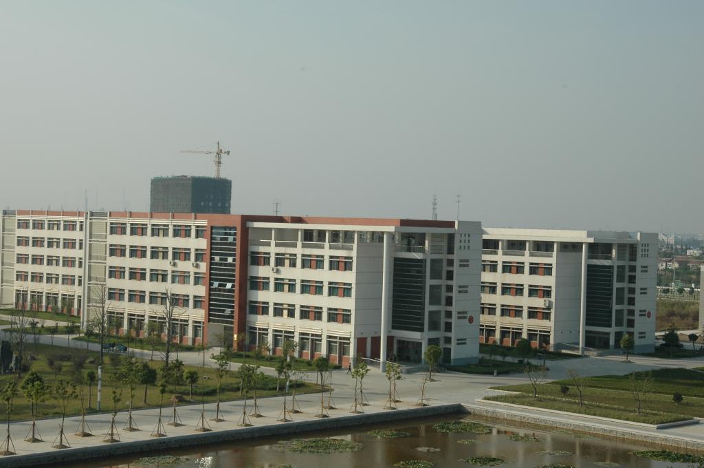 关于举办2017-2018学年第二学期大学生创业理论与实践培训班的通知